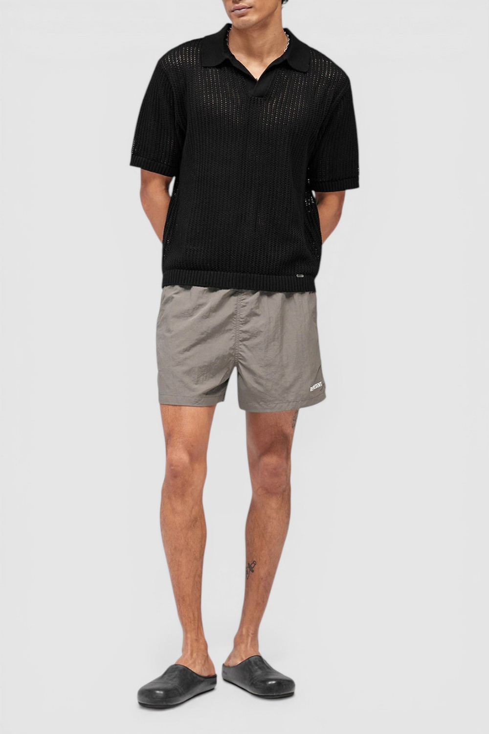 תמונת כל הלוק של סריג פולו